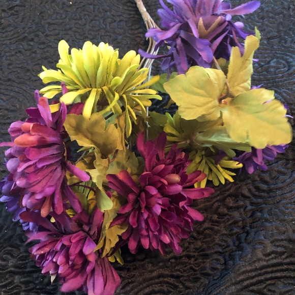 Faux Flowers Fall Halloween - Picture 5 of 6